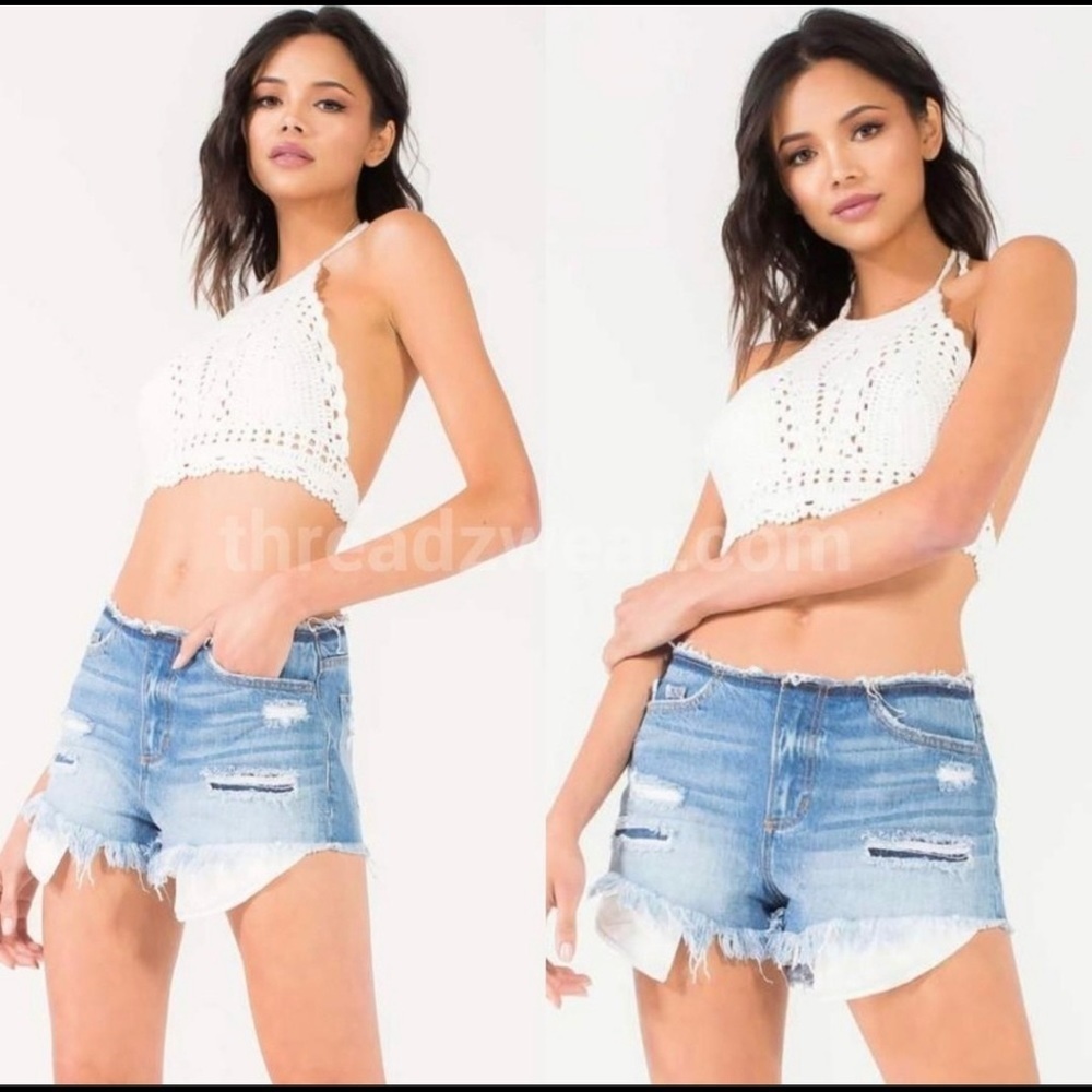 The DAPHNE Distressed Denim Short - Picture 4 of 7